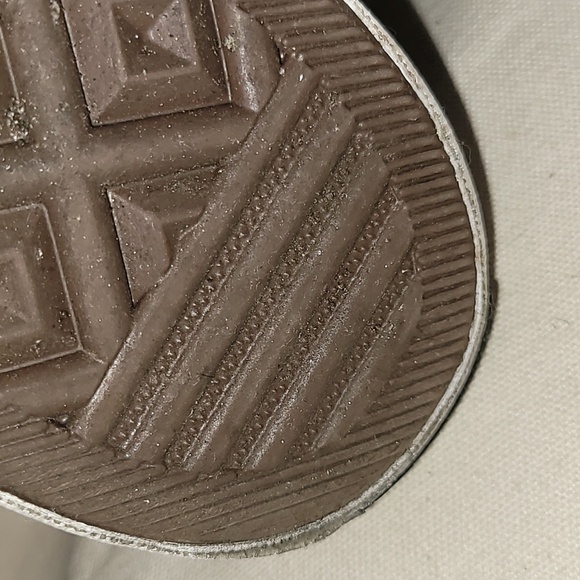 Converse All-Star. Chuck Taylor. JW Anderson Colab Black. Worn once. Men's 13 - Picture 13 of 16